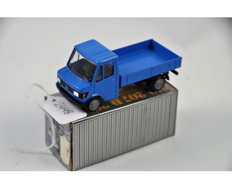 CONRAD MODEL 2070 208 MERCEDES BENZ BLUE FLATBED TRUCK SCALE 1:50 GC MAY NOT BE ORIGINAL BOX 