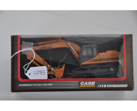 ERTL CASE EXCAVATOR 9030B SCALE 1:50 GC