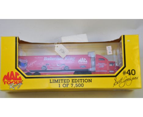 RACING CHAMPIONS COLLECTORS CLUB PREMIER EDITION TRANSPORTER SCALE 1:64 SCOTT GOODYEAR LIMITED EDITION 