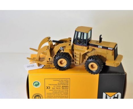 NZG MODEL 376 CATERPILLAR 966F LOG LOADER SCALE 1:50 VGC