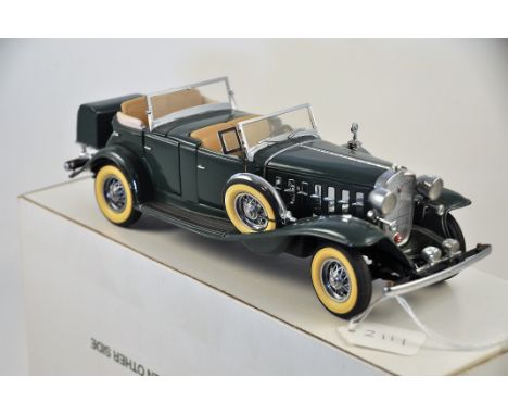 THE 1932 CADILLAC V-16 SPORT PHAETON SCALE MODEL THE DANBURY MINT IN BOX NMC