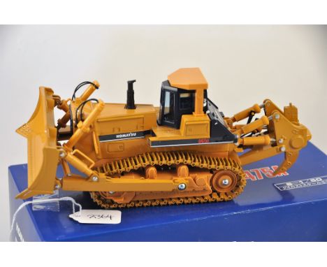 KOMATSU BULLDOZER D475A SCALE 1:50 GC 