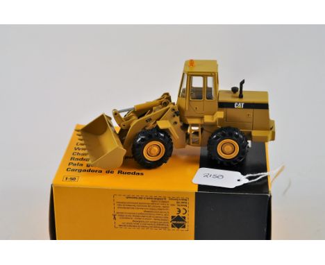 CONRAD MODEL 2886 CAT 936 WHEEL LOADER SCALE 1:50 VGC