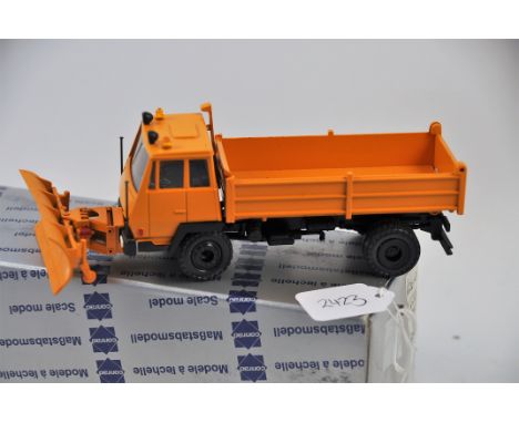 CONRAD MODEL 3040 STEYR 91 ORANGE SNOWPLOUGH SCALE 1:50 GC