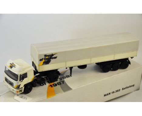 CONRAD MODEL 4130 MAN 19.362FS TRUCK OF THE YEAR 1987 SCALE 1:50 GC WITH BOX