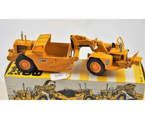 NZG MODEL 127 CAT 627 PUSH-PULL SCRAPER SCALE 1:50 VGC