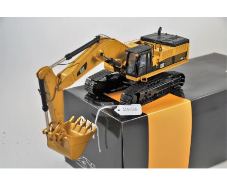 CLASSIC CONSTRUCTION MODEL MODEL 0326 CAT 390D LME EXCAVATOR SCALE 1:48 VGC