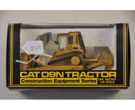 NZG MODEL 298 CAT D8N TRACK-TYPOE TRACTOR SCALE 1:50 GC IN A D9N BOX