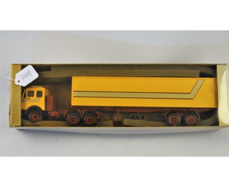 CONRAD MODEL 3027 MERCEDES BENZ CARGO TRUCK 3236 SCALE 1:50 GC