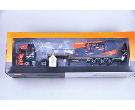 WSI COLLECTIBLES MODEL 02-1405 DAF XF 105 SUPER SPACE CAB 6X2 / SEMI DIEPLADER DOOSAN TRUCK 3 AXLES SCALE 1:50 GC WITH BOX