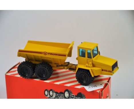 NZG MODEL 301 O&K ORENSTEIN & KOPPEL FAUN D23.2 ARTICULATED TIPPER TRUCK SCALE 1:50 VGC 