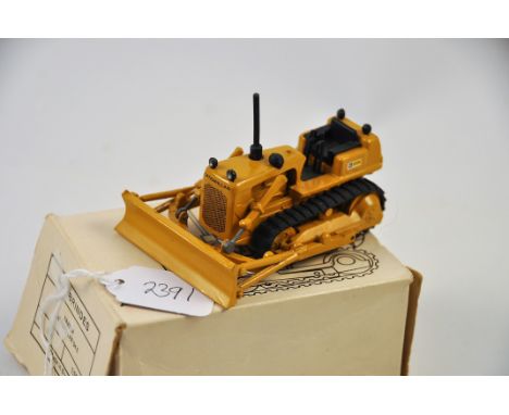 MINIMAC MINIBRINDES M-8 CATERRPILLAR TRACTOR SCALE 1:50 GC