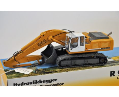 1:50 SCALE CONRAD MODELS NO:2921/0 LIEBHERR R 954 C LITRONIC IN BOX VGC 