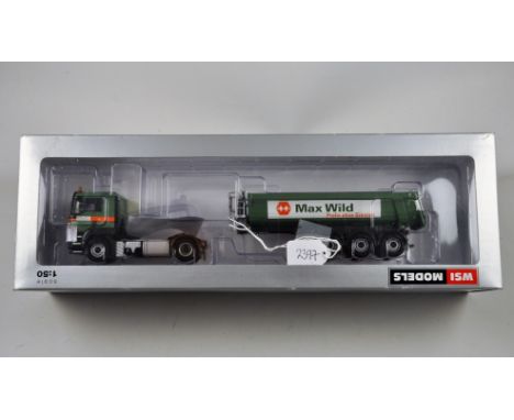 WSI MODEL 01-1712 MAN TGS FLAT ROOF 4X2 + HALF PIPE TIPPER TRAILER MAX WILD GMBH SCALE 1:50 GC