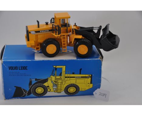 JOAL MODEL 197 VOLVO L330C EXCAVATOR SCALE 1:50 GC