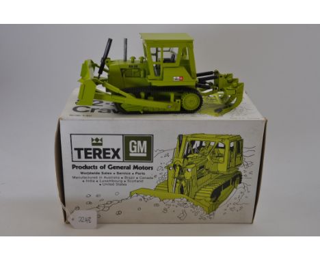 NZG MODEL 164 TEREZ GN 82-50 CRAWLER SCALE 1:40 GC 