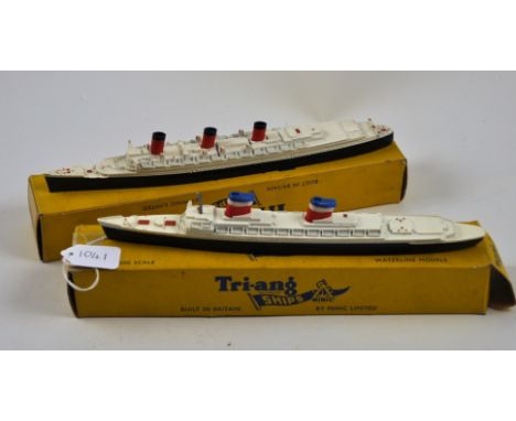 2 X TRI-ANG SHIPS MINIC WATERLINE MODELS 1:1200 SCALE WITH ORIGINAL BOXES VGC