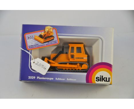 1:55 SCALE SIKU MODEL NO - 2529 LIEBHERR 741 BULLDOZER IN BOX VGC 