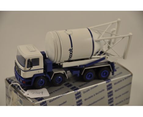 CONRAD MODEL 4196 MAN MAXIT SILO TRUCK SCALE 1:50 GC