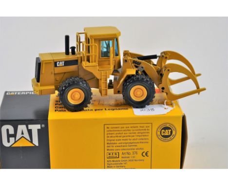 NZG MODEL 376 CATERPILLAR 966F LOG LOADER SCALE 1:50 VGC