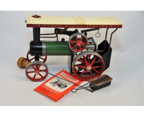 MAMOD STEAM TRACTOR WITH BOX GC 