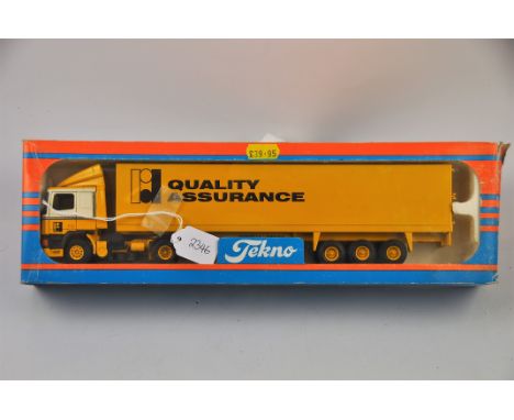 TEKNO DAF CARGO TRUCK RUSSELL DAVIES SCALE 1:50 GC NOT ORIGINAL BOX