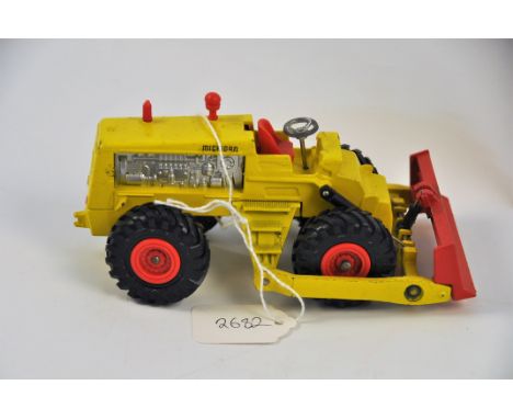 DINKY TOYS MODEL 976 MICHIGAN TRACTOR DOZER 180-111 YELLOW