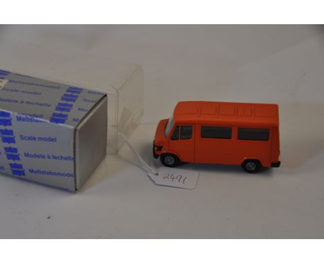 CONRAD MODEL 1607 MERCEDES BENZ VAN ORANGE SCALE 1:50 GC SLIGHT CHIPS TO PAINT WORK 