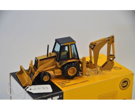 1:50 SCALE NZG MODELS CATERPILLAR 428B BACKHOE LOADER IN BOX SOME SLIGHT WEAR TO BOX VGC 