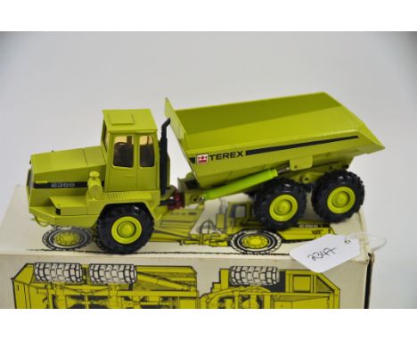 CONRAD MODEL 2762 TEREX 2366  ARTICULATED DUMP TRUCK SCALE 1:50 VGC