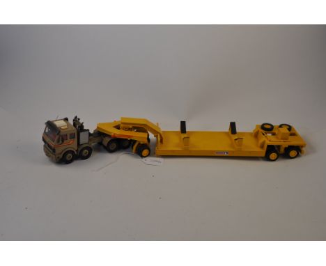 CONRAD MODEL 4111 MAN LOW LOADER SCALE 1:50 A/F