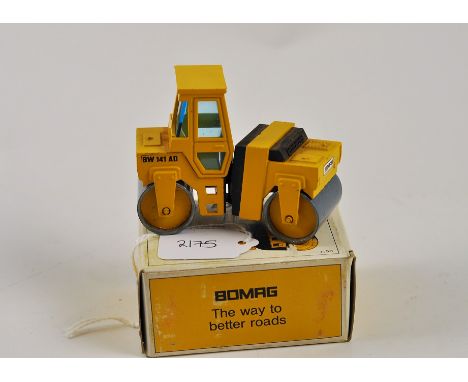 NZG MODEL 221 BOMAG 141 AD ROLLER SCALE 1:50 VGC