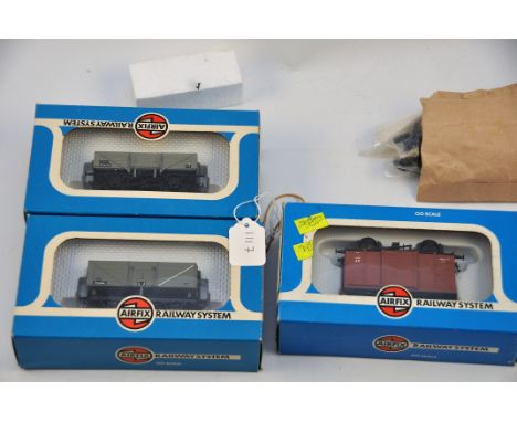 3 X AIRFIX RAILWAY SYSTEM 00 SCALE 1 X 5 PLANK WAGON B.R. (UNFITTED) 1 X B.R. 12-TON VENTILATED BOX WAGON AND 1 X 7 PLANK WAG