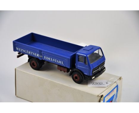 CONRAD MODEL 3032 MERCEDES BENZ TRUCK WEINGARTNER EDELSTAHL SCALE 1:50 VGC