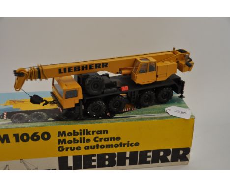 CONRAD MODEL 2079 LTM 1060 LIEBHERR MOBILE CRANE SCALE 1:50 F/C