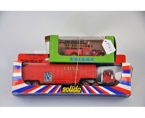 1 X SOLIDO TONER GAM III F.D.N.Y TRUCK IN BOX, AND 1 X ELICOR 1082 FORD V8 1934 TRENTON FIRE ENGINE IN BOX VGC