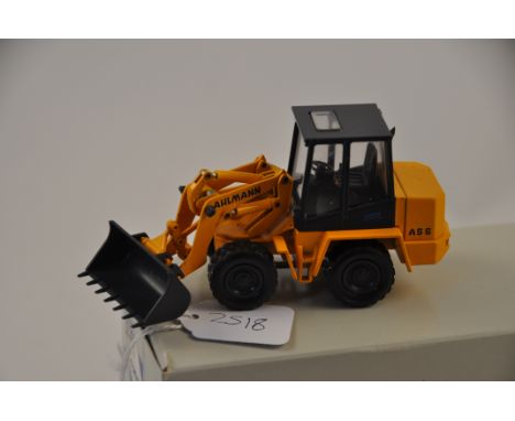 CONRAD MODEL 2431 AHLMANN AS6 EXCAVATOR SCALE 1:50 GC 