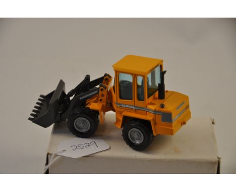 NZG MODEL 400 ZETTELMEYER ZL802I EXCAVATOR SCALE 1:50 GC