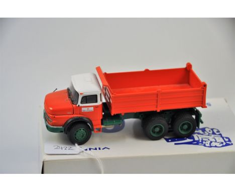 CONRAD MODEL 1051/05 VINCI SERIE HISTORIQUE NO 1 MERCEDES BENZ TRUCK JEAN LEFEBVRE SCALE 1:50 GC