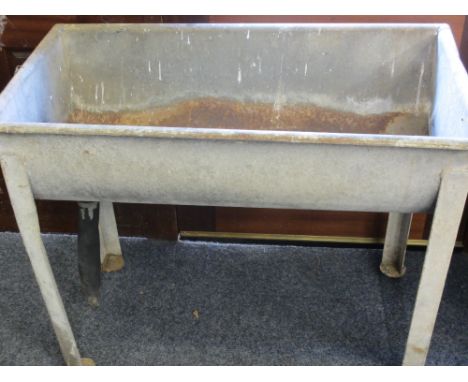 GALVANIZED STANDING MILK CHURN WASHING TROUGH, 77cms H, 97cms L, 52.5cms W