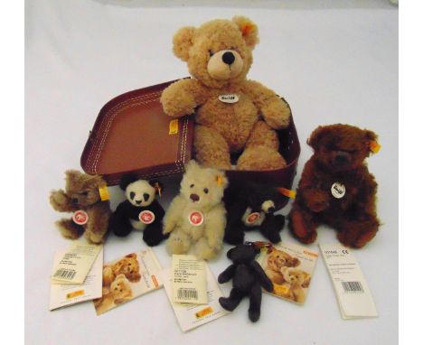 Seven Steiff bears to include Fynn 111327 yellow tag, Jona mini 001048 yellow tag, Original mini 001109 yellow tag, Grizzly m