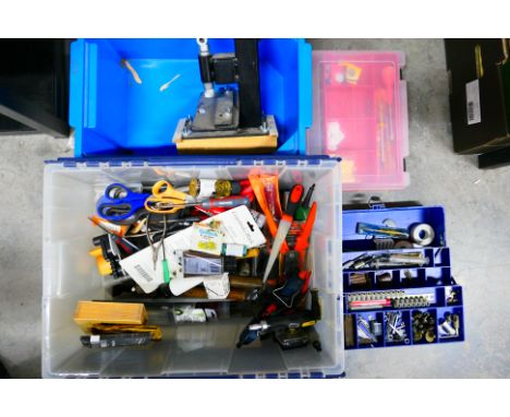 Mixed hand tools and similar. [2]. [W]