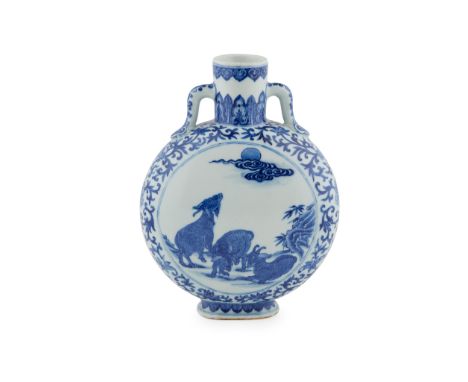 BLUE AND WHITE MOON FLASK QING DYNASTY, 18TH CENTURY of flattened globular shape, flanked by a pair of loop handles on the sh