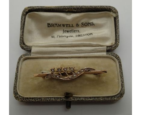 9ct gold and seed pearl bar brooch in original fitted case 