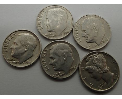 Five vintage American silver dimes, 1940's, 1950's and 1960's 