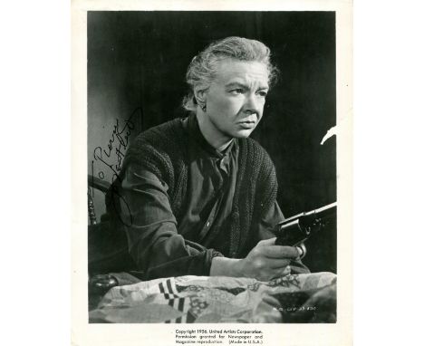 ACADEMY AWARD WINNERS: A good, small selection of three vintage signed and inscribed 8 x 10 photographs by various Oscar winn