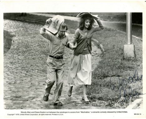 ALLEN WOODY: (1935-&nbsp;&nbsp;&nbsp;&nbsp; ) American film director, Academy Award winner. Signed 10 x 8 photograph of Allen