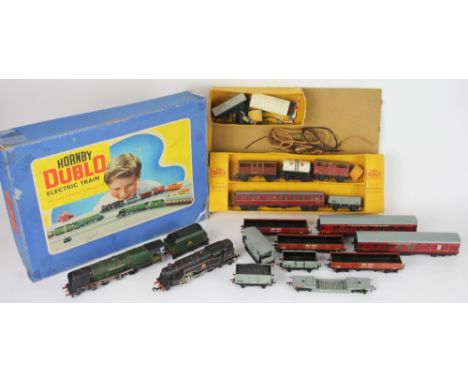 A collection of Hornby Dublo locomotives and carriages, to include The Duchess of Montrose locomotive, marked B46232, and coa
