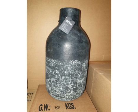 Raven Ceramic Vase Black 210x200mm (5011745892251)