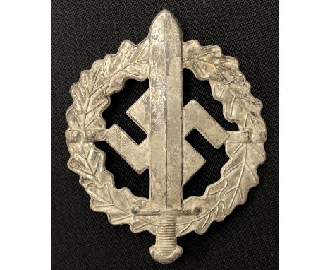 WW2 Third Reich Silberes SA-Sportabzeichen - SA Sports Badge in Silver. Maker marked "W. Redo". 